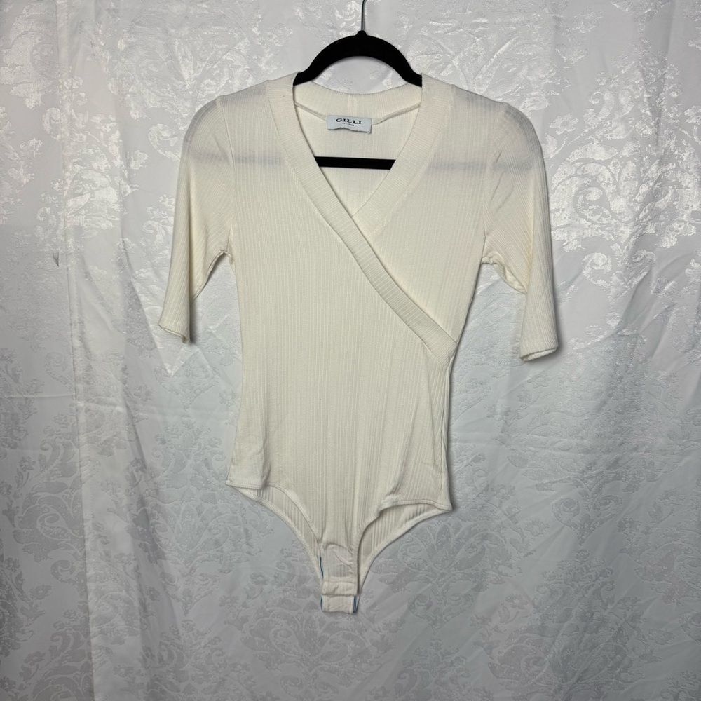 Gilli Women’s 3/4 Sleeve‎ V Neck Body Suit